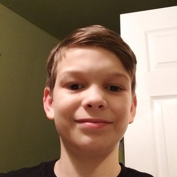 Meet your Posher, Gavin - Picture 1 of 1